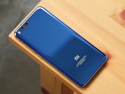   Xiaomi Mi8    