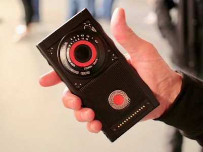 ,    RED Hydrogen One    