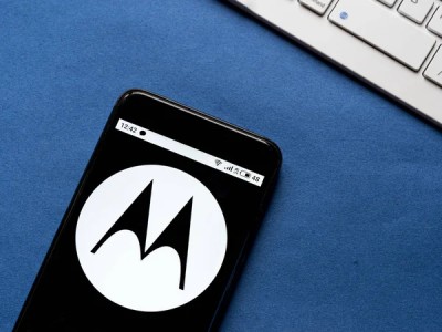    Motorola  2022    