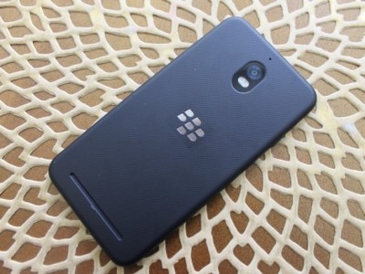 BlackBerry Aurora    SIM-    