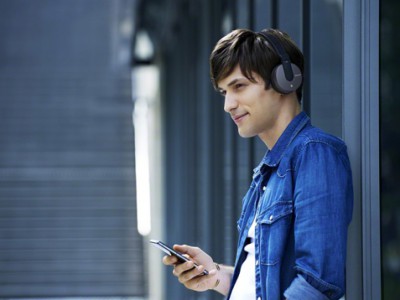 Sony    Bluetooth-