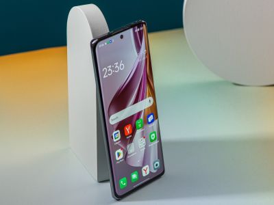  OPPO Reno10:    Dimensity 7050