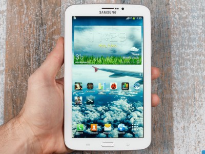 Samsung Galaxy Tab 4:     