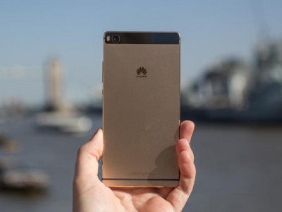    Huawei P8