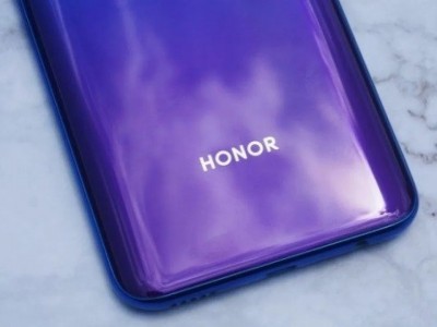   HONOR V40     