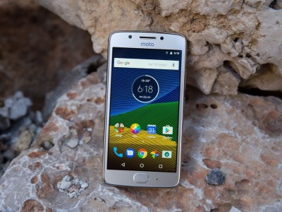 Lenovo   Moto G5  Moto G5 Plus