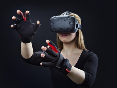 HTC    VR-