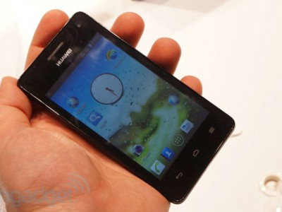 Huawei Ascend G350 -    CES