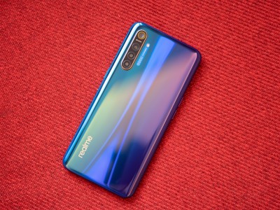    realme XT   