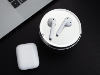     Apple AirPods 3   