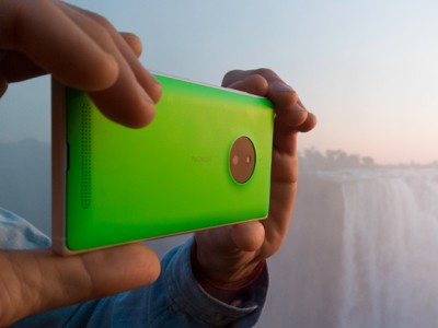     Lumia 830     