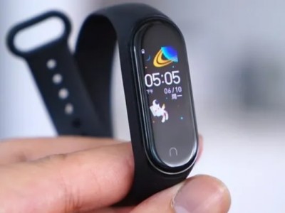     Xiaomi Mi Band  realme