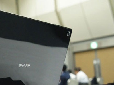 Sharp  15,6-   Windows 8.1