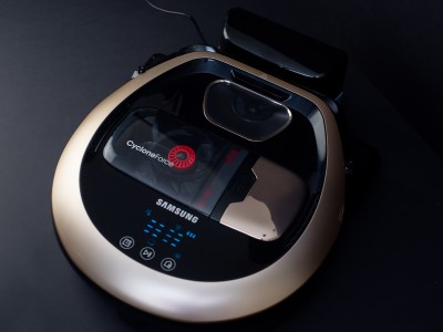  Samsung POWERbot VR7070:      