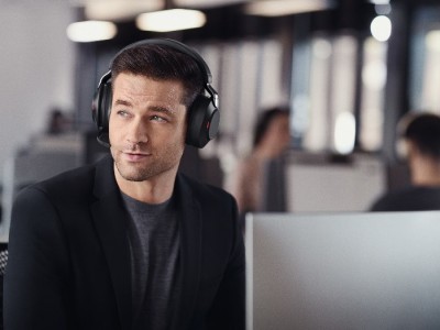 Jabra     Evolve2   