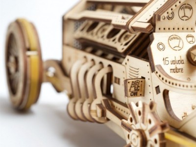   :   Ugears  