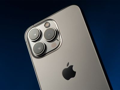  iPhone 13 Pro:   2021 ,  