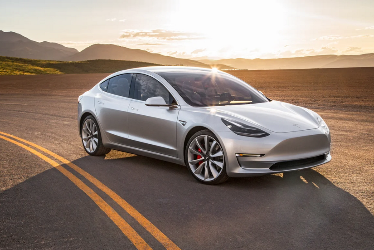 Слух: Tesla Model 3 получит самое большое обновление за всю свою историю -  4PDA