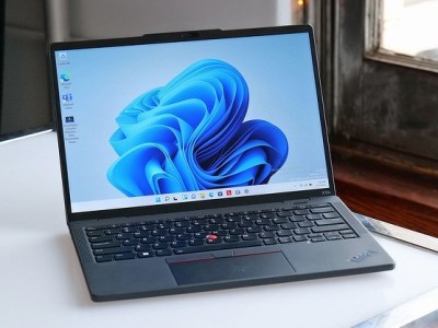 Lenovo ThinkPad X13s:  ,  Snapdragon   