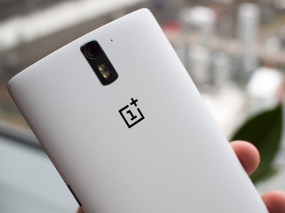 OnePlus One    microSD-