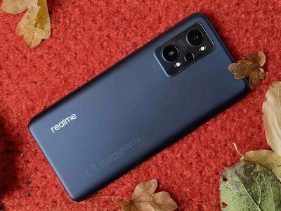    realme V25   