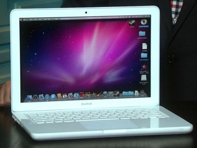 Apple   MacBook  