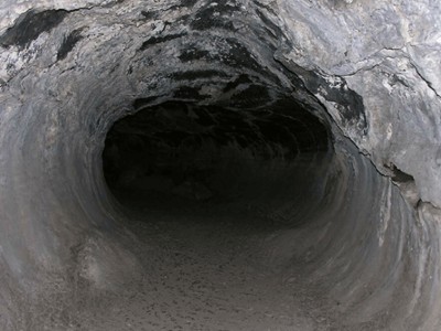 На Луне нашли огромные пещеры. Они могут стать жильём для астронавтов