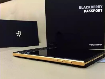     BlackBerry Passport Gold Edition