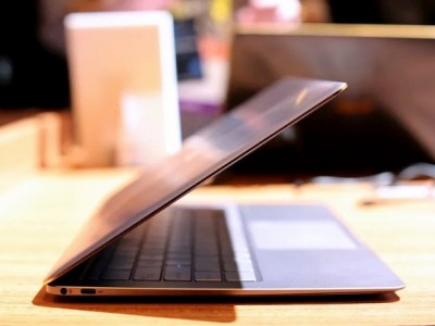 ASUS ZenBook 3 Deluxe    