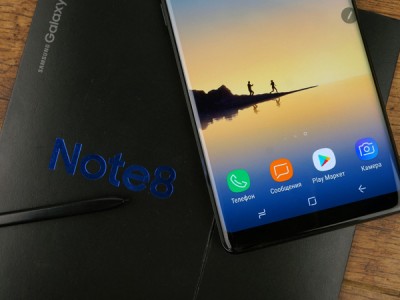  Samsung Galaxy Note8:   