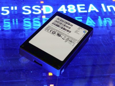 Samsung PM1633a    SSD-  