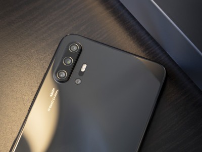 UMIDIGI F2:   NFC   