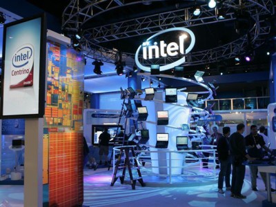 Intel    CES 2025.   ?