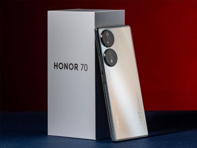  Honor 70:   