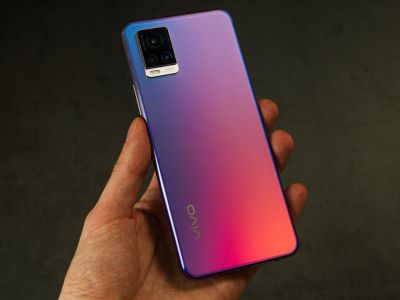 Vivo V20  Android 11,    NFC    