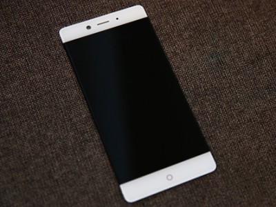   Nubia Z11    