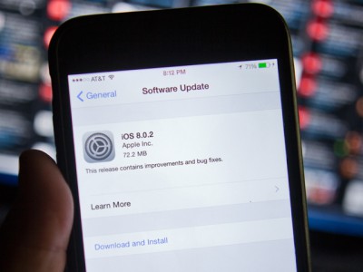 Apple  iOS 8.0.2