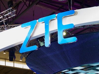 ZTE        Snapdragon 865