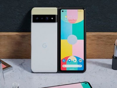 : Google     Pixel Fold