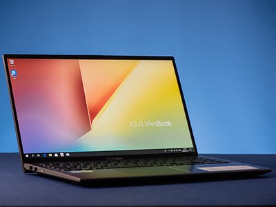  ASUS VivoBook 15:       