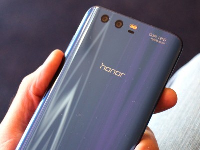 Honor V10:     