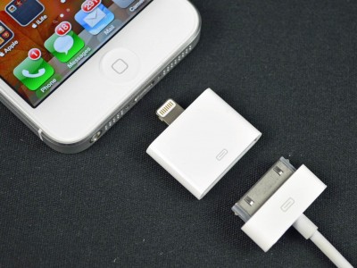 Apple        Lightning  USB Type-C