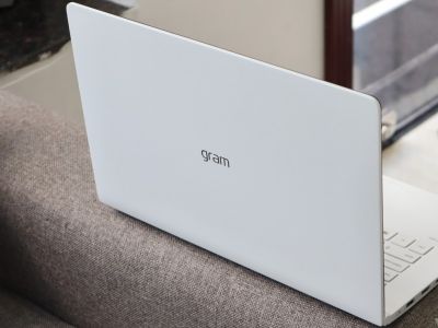 LG    Gram    Intel   