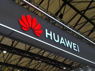  HUAWEI     