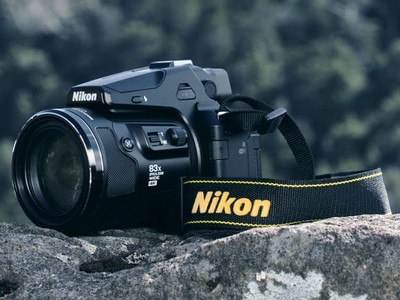 Nikon   D780   Coolpix P950  83- 