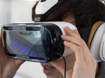 Samsung    Gear VR  Galaxy S6  Galaxy S6 Edge