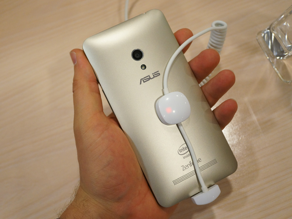 Asus Zenfone — новая линейка смартфонов на базе процессоров Intel - 4PDA