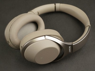  Sony WH-1000XM2:  