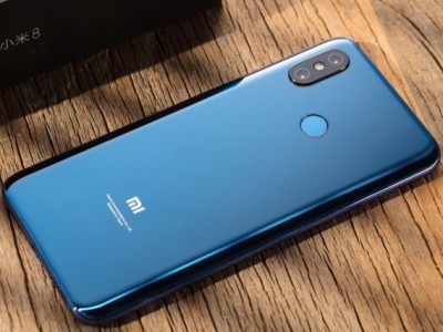  Xiaomi Mi8     