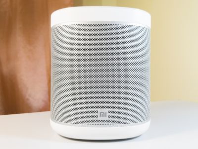 Xiaomi  -.     Mi Smart Speaker